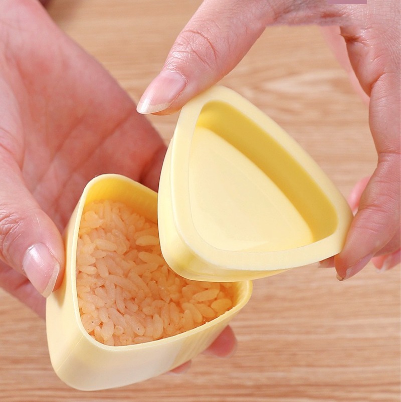 1/2Pcs Triangular Plastic Sush - Baby Food Japanese ulasan dan harga