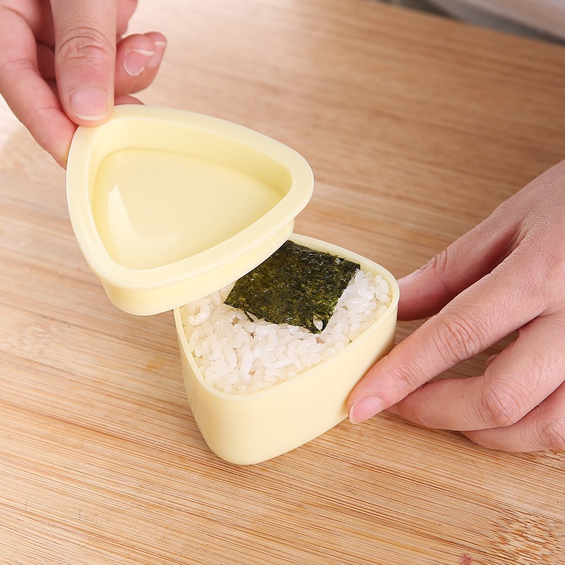 1/2Pcs Triangular Plastic Sush - Baby Food Japanese ulasan dan harga