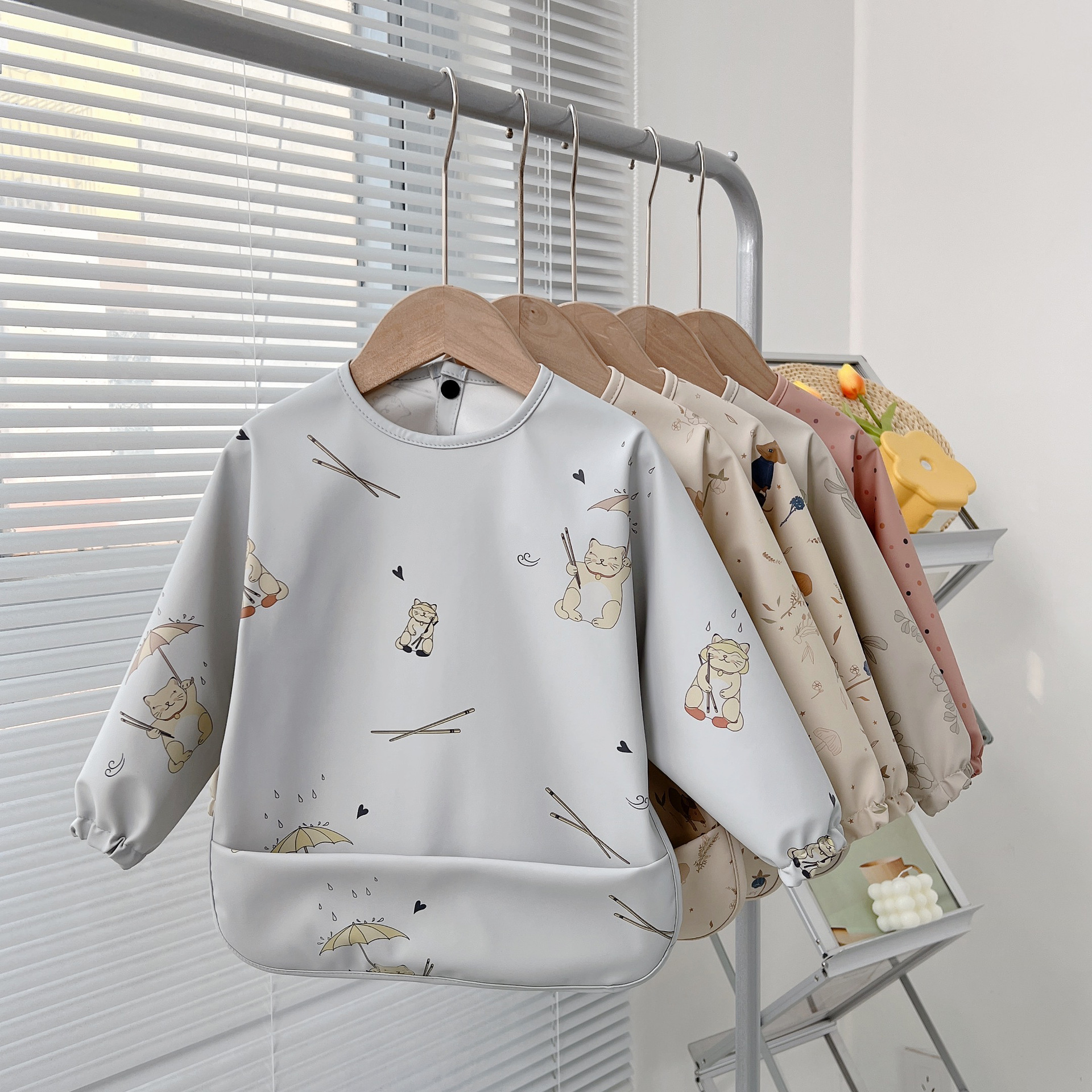 Baby Bibs PU Long Sleeved Pain - Baby Food Brand ulasan dan harga